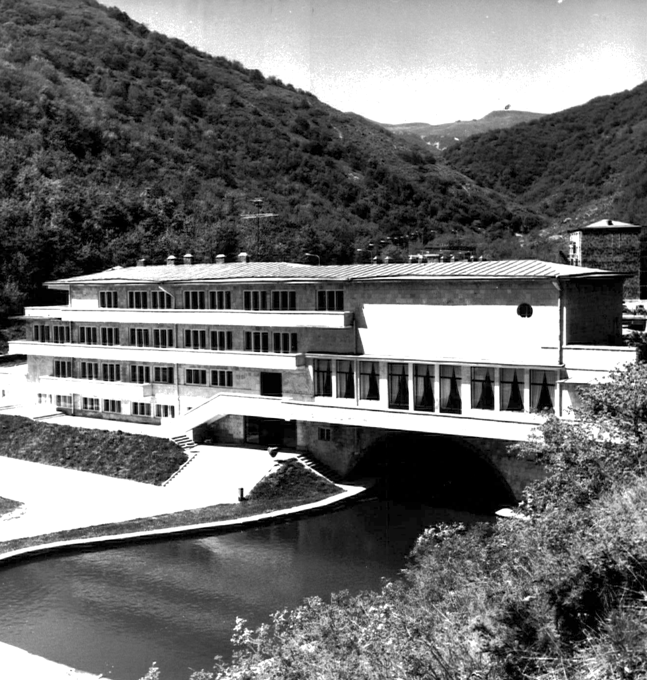 Ռաֆայել Իսրայելյան