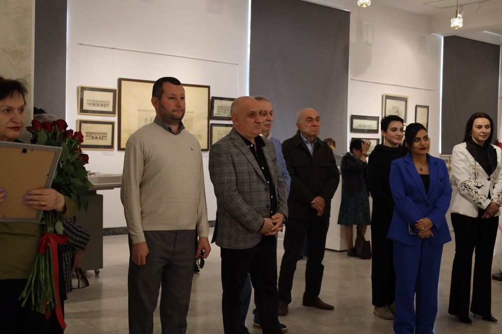 «Նմուշներ Հայաստանի ճարտարապետության գանձարանից»