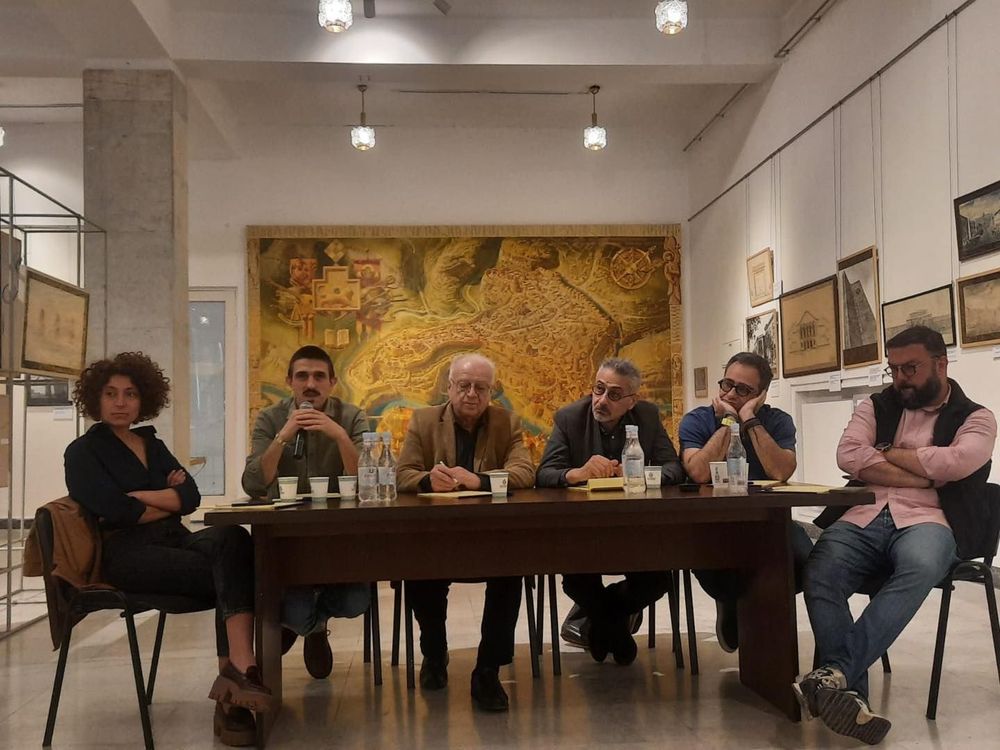 Պանելային քննարկում