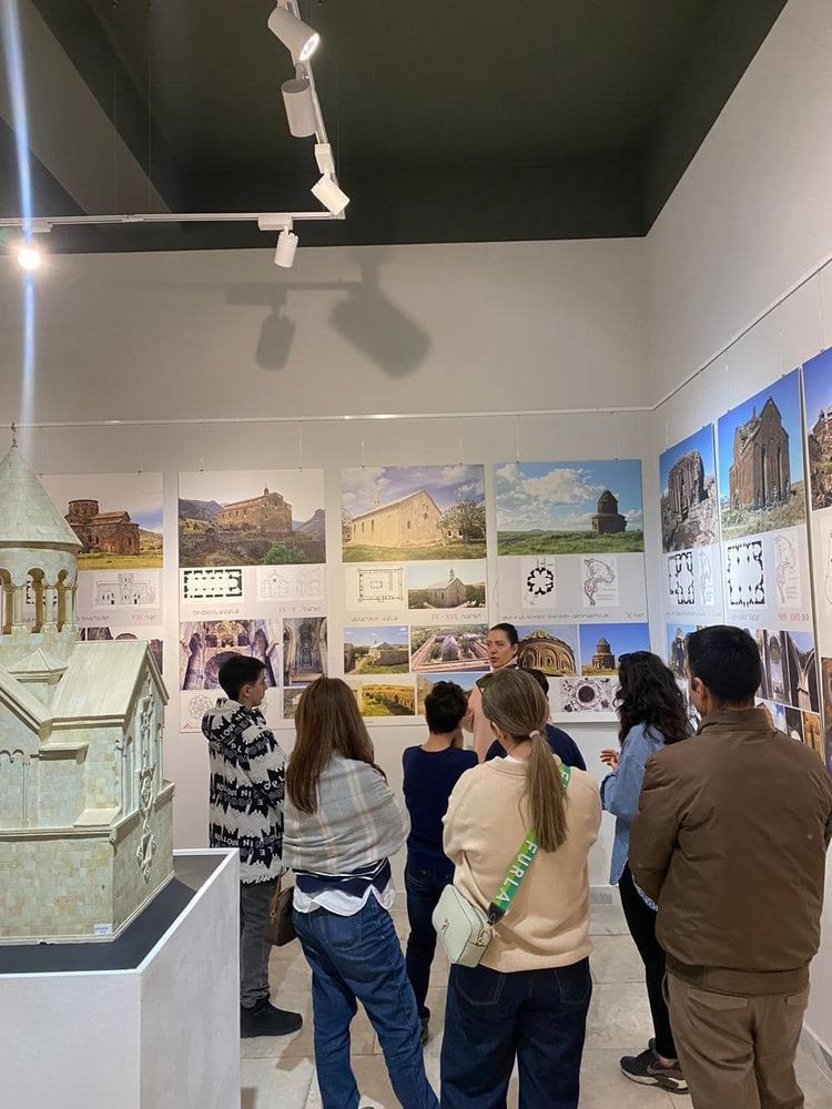 Երևանի այգիները